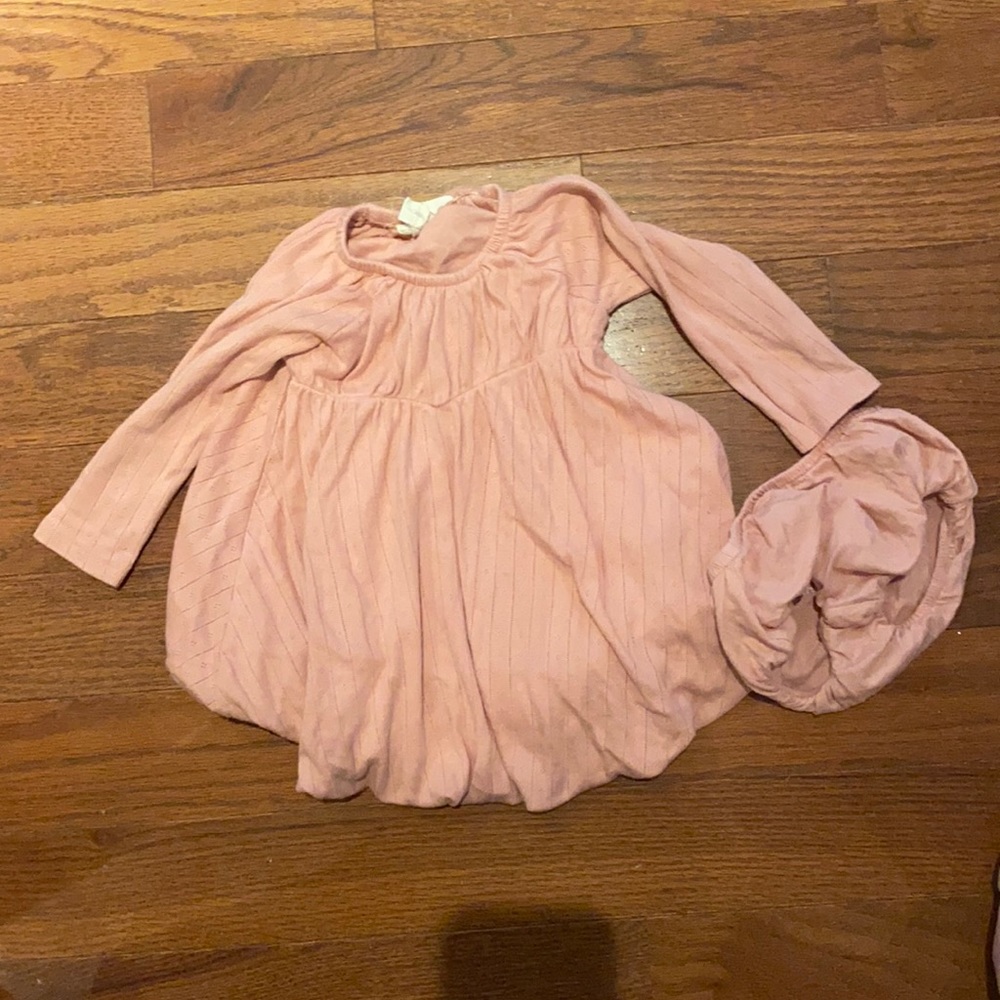 Girl’s dress
